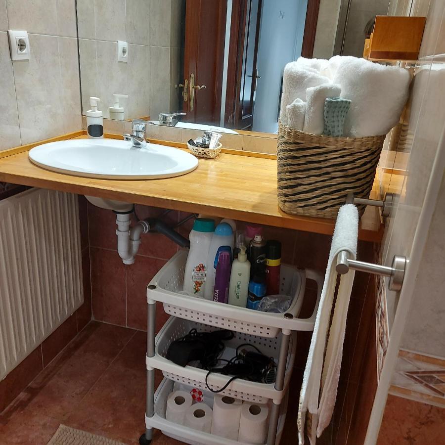 Soleado Piso Con Garaje Y Piscina A 8' Centro Διαμέρισμα Castro Urdiales Εξωτερικό φωτογραφία
