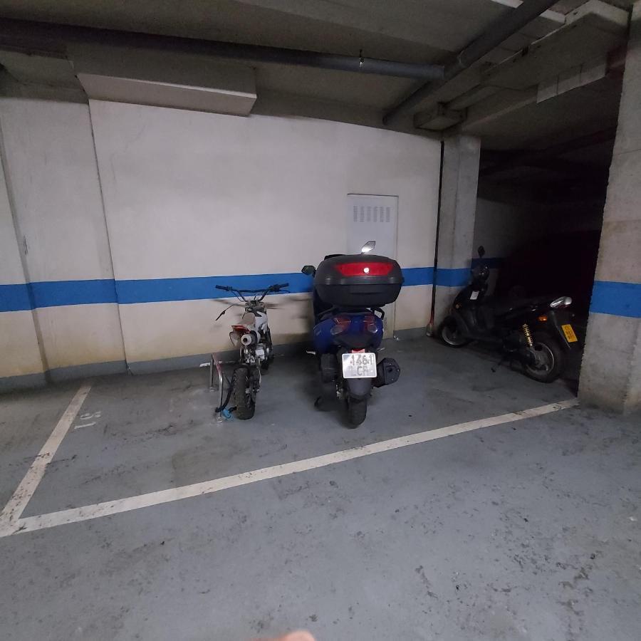 Soleado Piso Con Garaje Y Piscina A 8' Centro Διαμέρισμα Castro Urdiales Εξωτερικό φωτογραφία